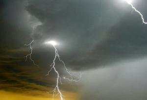 ثبت ۲۹ میلیمتر بارندگی در فتح آباد خضری؛ تداوم فعالیت سامانه بارشی