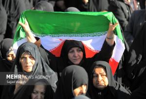 میزبانی آسمانی قومس؛ تشییع پیکر مطهر سه شهید گمنام در استان سمنان