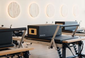 طوفان «پیلاتس ریفورمر» در ایران: چرا همه ناگهان جذب این ورزش لاکچری شدند؟