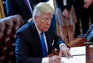 طولانی‌ترین تعطیلی دولت آمریکا بالاخره تمام شد