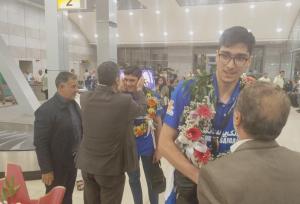 امیدوارم به تیم ملی بزرگسالان دعوت بشوم