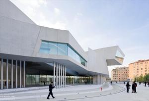 معماری این موزه در رم توجه گردشگران را جلب می‌کند