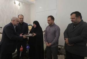 ۱۱ هزار فرزند شهید از نخبگان کشور هستند