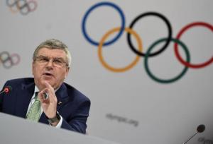 دفاع رییس کمیته المپیک از بوکسور جنجالی/ الجزایر شکایت کرد