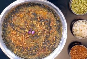 طرز تهیه آش کلم قمری مخصوص روزهای سرد زمستان