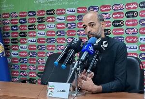 نویدکیا: داوری پر اشکال بود، سپاهان مستحق برد برابر آخال