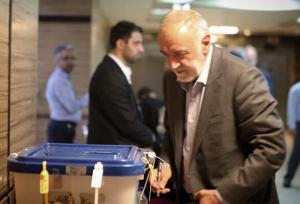 استاندار تهران رای داد