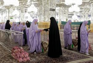 آماده‌سازی ۵۰ هزار بسته فرهنگی ویژه میهمانان جشن تکلیف حرم مطهر رضوی