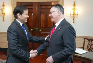 گفت وگوی تلفنی وزیران خارجه آمریکا و اسرائیل درباره تحولات منطقه