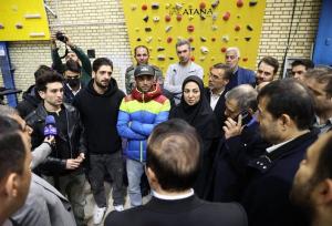 وزیر ورزش از پروژه‌های نیمه‌تمام ورزشی قزوین بازدید کرد