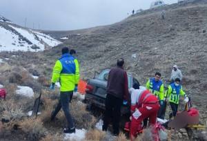 سقوط خودرو در محور چایپاره به خوی ۳ مصدوم برجا گذاشت