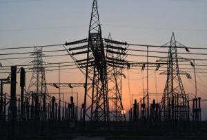 لزوم ایجاد زیرساخت‌های ولتاژ بالا برای استفاده مؤثر از انرژی‌های تجدیدپذیر