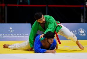 احمدزاده: طلای کشورهای اسلامی را با شکست قهرمان جهان گرفتم