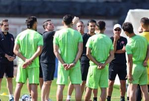 اوسمار قید ستاره نامدار پرسپولیس را زد