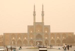 پیش‌بینی آسمانی غبارآلود با وزش باد در یزد