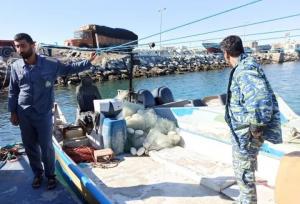 توقیف شناور بی‌هویت صید ترال در آب‌های درگهان