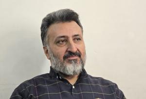 شاه‌سنگی که پس از زلزله بالای سر امامزاده می‌ایستد؛ «شاه‌سنگ» منتشر شد