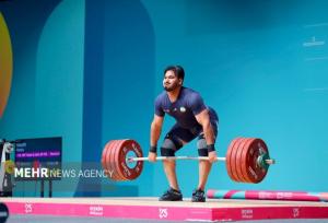 مدال طلای مجموع تنها معیار وزنه‌برداری نیست/ قول دادن حرفه‌ای نیست
