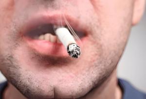 ویپ یا سیگار؛ فرقی نمی‌کند نیکوتین برای سلامت قلب مضر است
