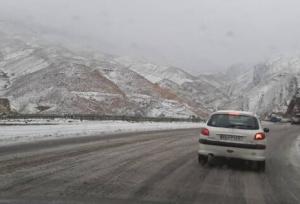 بارش برف و باران در محورهای شمالی و غربی فارس/ همه راه‌ها باز است