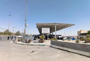 گلایه زوار کربلا در مرز مهران از کمبود اتوبوس