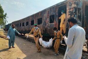 ۴ زخمی در اثر انفجار در قطار مسافربری در جنوب پاکستان