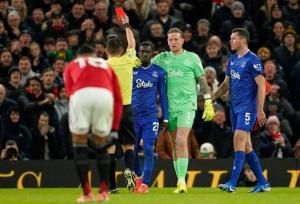 مضحک ترین اخراج های تاریخ فوتبال