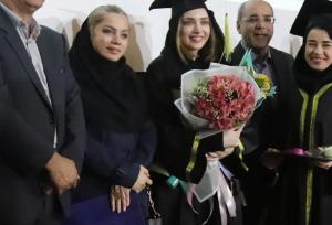 عکسی از بهنوش طباطبایی و همکلاسی‌هایش در دانشگاه