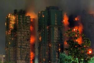 تعداد قربانیان آتش‌سوزی مهیب هنگ کنگ ۲ برابر شد