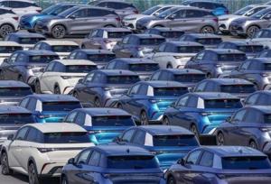 اسامی برندگان قرعه کشی خودرو‌های وارداتی امروز اعلام می شود