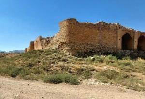 فاز اول مرمت کاروانسرای شاه عباسی ورده کلید خورد