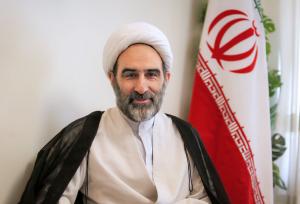 نماینده خبرگان: دشمنان با تحریف مفاهیم به‌دنبال تسلیم ملت‌ها هستند