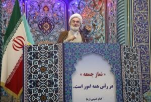 امام جمعه رشت: نشانه‌های فروپاشی نظم غربی آشکار شده است