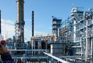 برنامه‌ریزی آغاز ۸۰ پروژه صنعتی و معدنی مهم در آذربایجان غربی