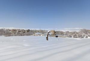 بارش برف در روستای سنجد خراسان شمالی