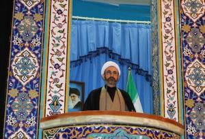 امام جمعه ایلام: مطالبه‌گری اقتصادی حق مردم است