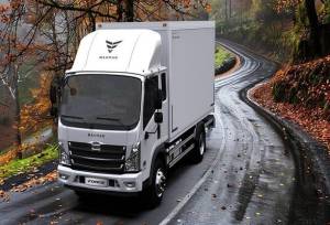 تردد کامیون و تریلی در محور تربت حیدریه- مشهد ممنوع شد