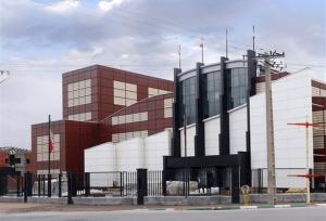 ۱۸ سال سکوت روی صحنه؛ تالار مرکزی اراک همچنان در انتظار پرده‌برداری