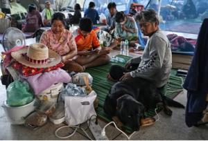 آوارگی نزدیک به یک میلیون نفر در مرزهای تایلند و کامبوج