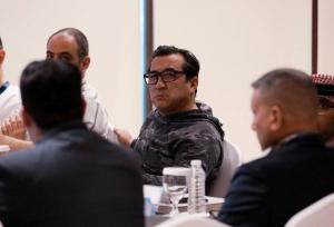 خداداد عزیزی: میزبانی بدون تماشاگر مقابل پرسپولیس عادلانه نیست/ چمن یادگار امام بد نبود!