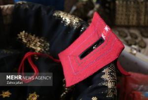 از گنجینه‌های دریا تا نقوش زمین بر لباس بانوی جاسکی؛ اصالت را ببینید