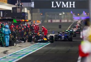 رقابت باورنکردنی فرمول یک در قطر با حضور سلبریتی‌ها