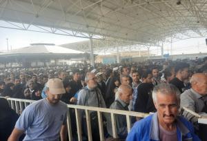 بازگشایی درب دوم مسافری عراق با رایزنی مرزبانان مهران