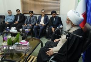 امام جمعه بوشهر: رفع مشکلات عشایر استان با جدیت دنبال شود