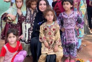 «آیناز» سریال آنام در ۳۹ سالگی در میان کودکان سیستان و بلوچستان