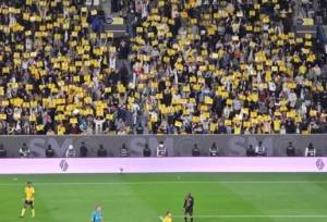 پلاکارد "شماره ۷" هواداران النصر در حمایت از کریستیانو رونالدو