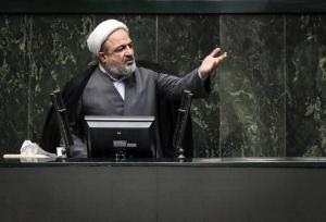 رسایی: نرخ ارز کالاهای اساسی را به نام مبارزه با رانت بالا می‌برند