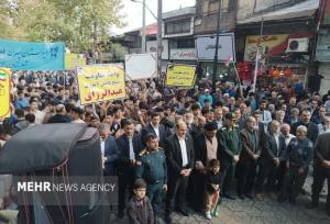 راهپیمایی پرشور مردم لاهیجان در روز ۱۳ آبان