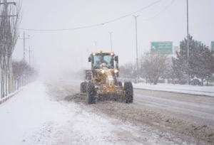 بازگشایی مسیر آستارا به اردبیل توسط عوامل راهداری