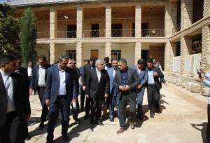 بازدید وزیر میراث‌ فرهنگی از اقامتگاه تاریخی «تجلی پروانک» سپیدان فارس